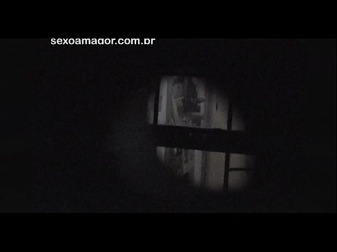 ❤️ Blondie bliver hemmeligt videooptaget af en voyeur fra nabolaget gemt bag hule mursten ️ Porno fb at da.banglablog.top ❌️❤